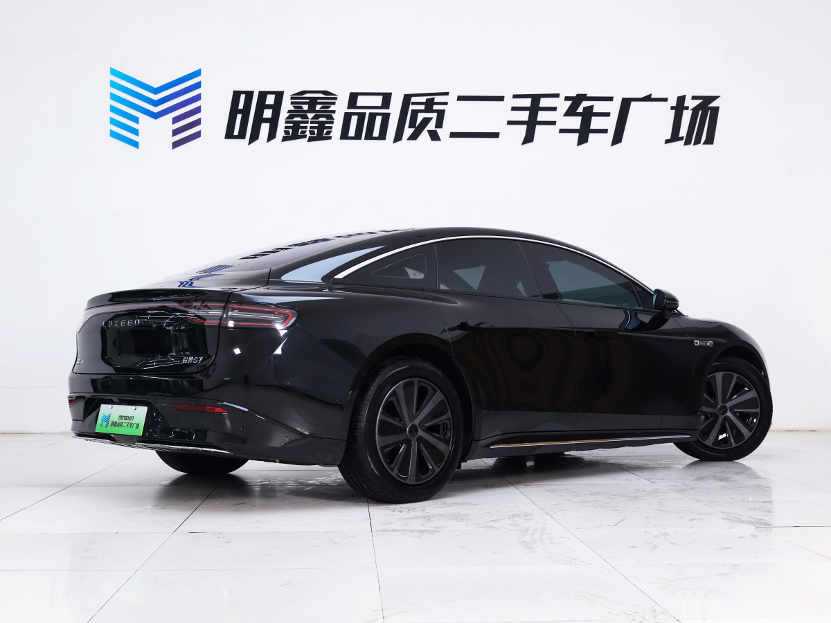 智界汽車(chē) 智界S7  2024款 Max 后驅(qū)長(zhǎng)航智駕版圖片