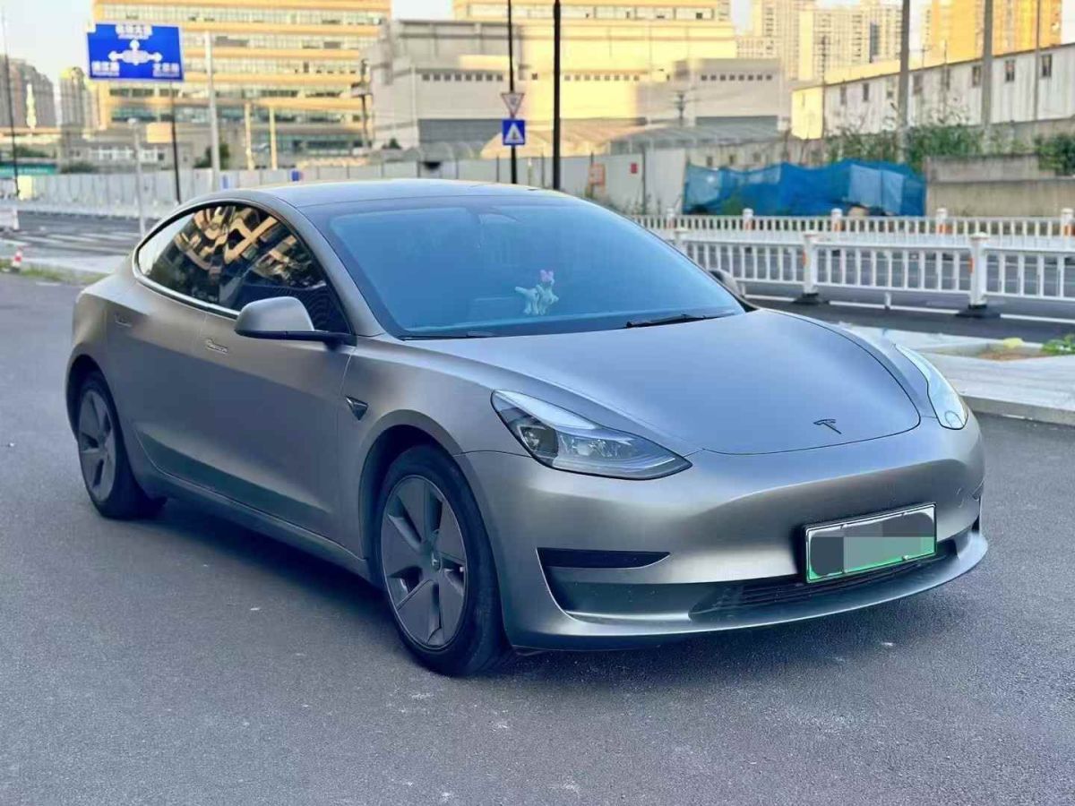 2023年7月特斯拉 Model S  2023款 三電機(jī)全輪驅(qū)動(dòng) Plaid版