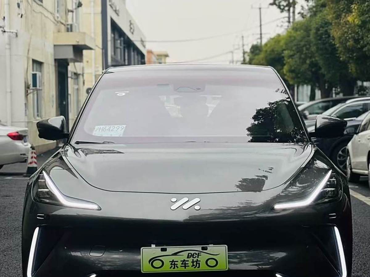 智己 智己LS7  2023款 77kWh Urban Fit后驅(qū)版圖片