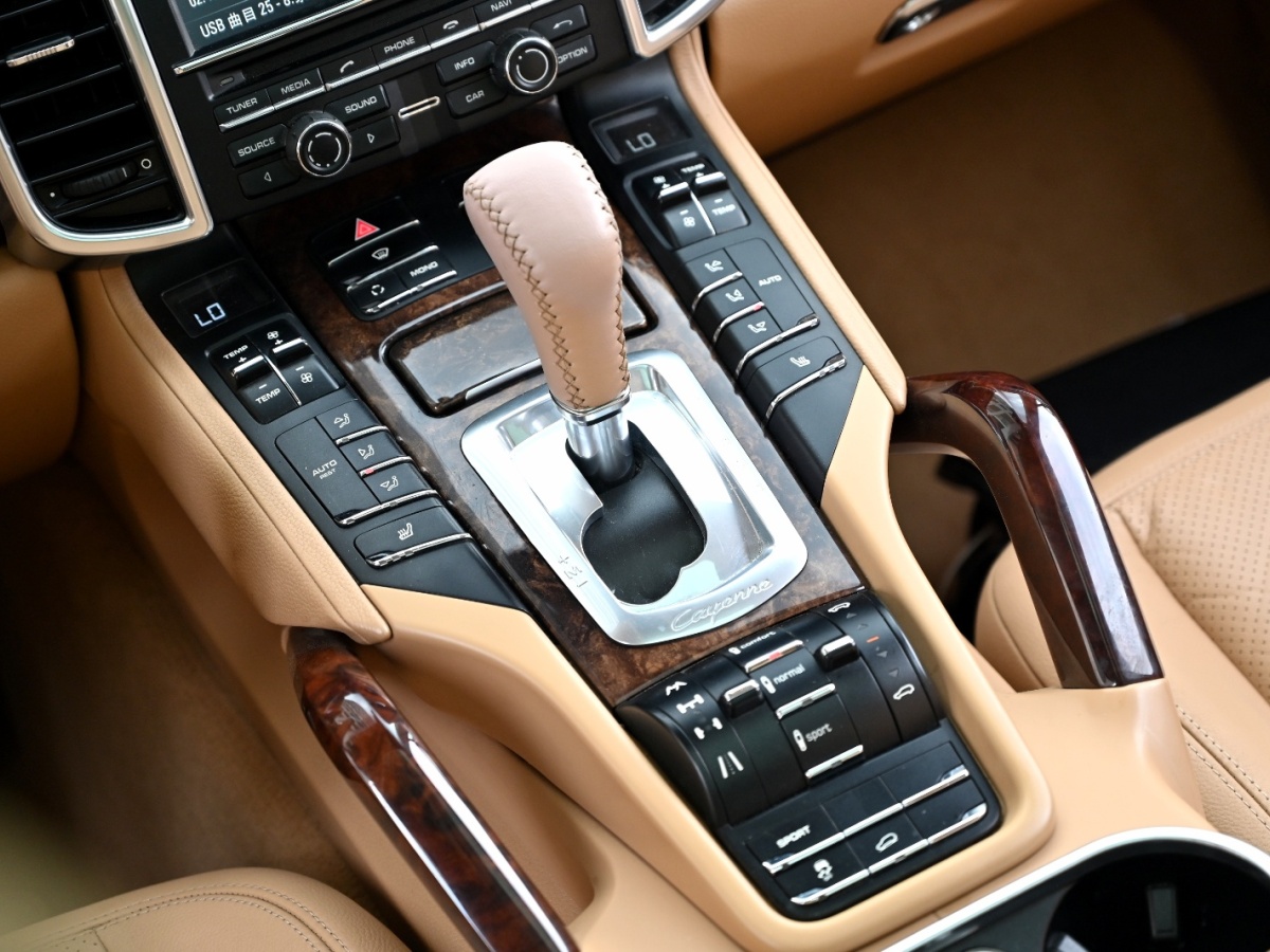 保時(shí)捷 Cayenne  2011款 Cayenne 3.0T圖片