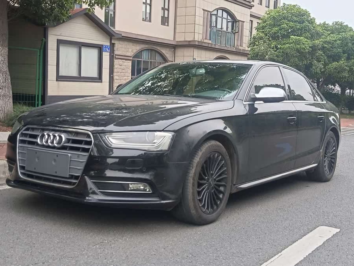 奧迪 奧迪A4L  2013款 35 TFSI 自動標(biāo)準(zhǔn)型圖片
