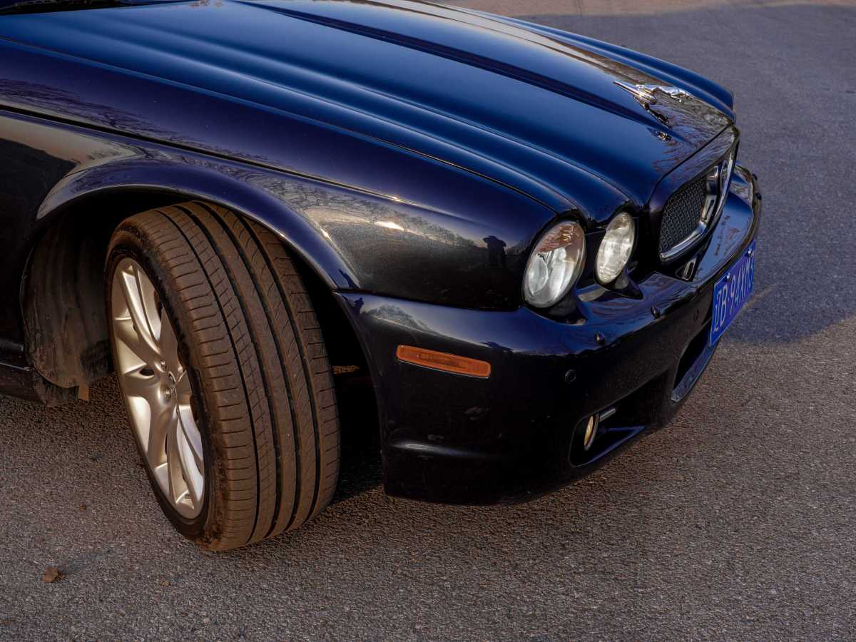 捷豹 XJ  2007款 XJ6L 3.0皇家加長版圖片