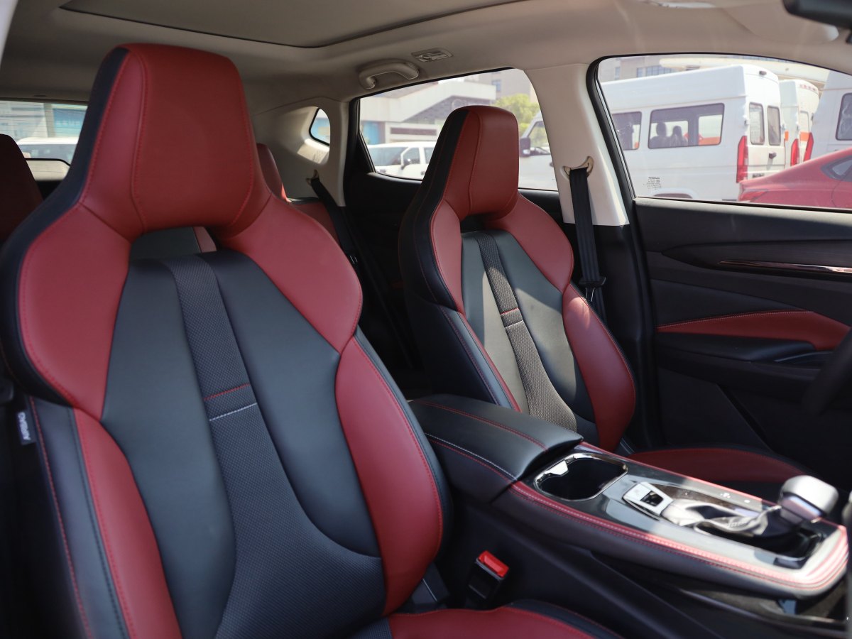長(zhǎng)安歐尚 長(zhǎng)安歐尚X5  2021款 1.5T DCT尊貴型圖片