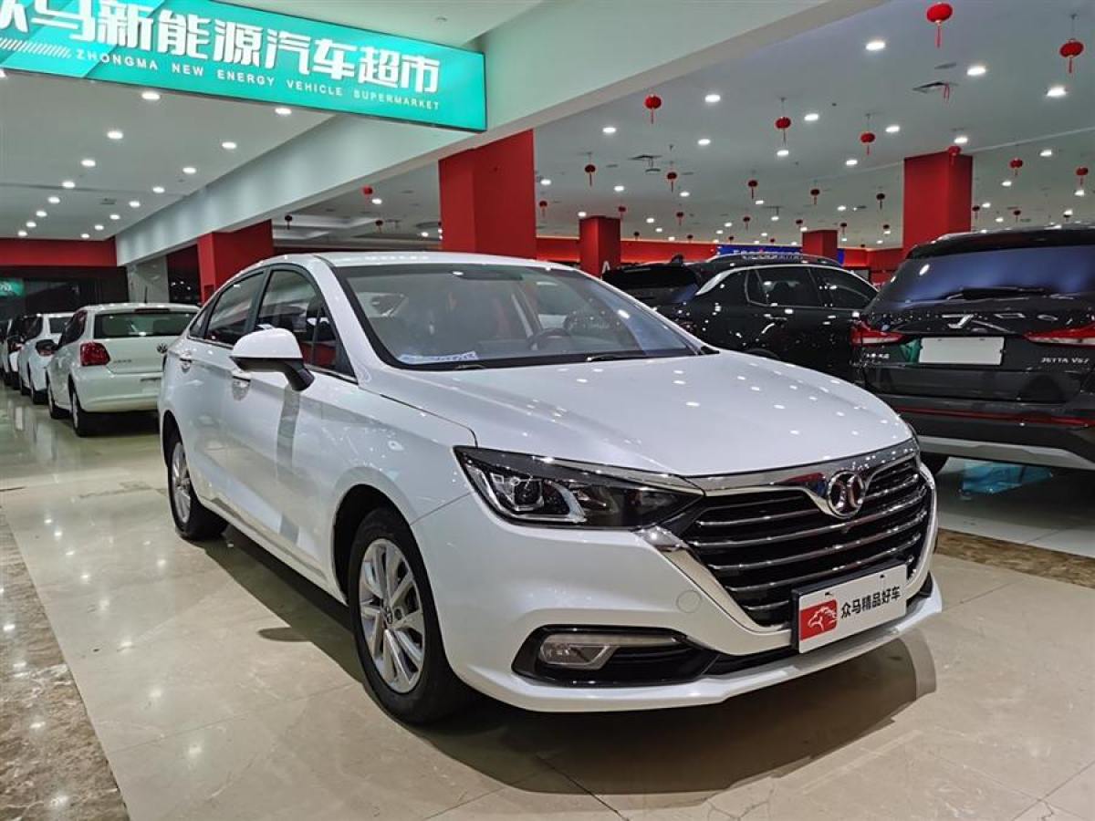 北汽绅宝 D50  2019款 1.5L 手动尊贵版 国VI图片