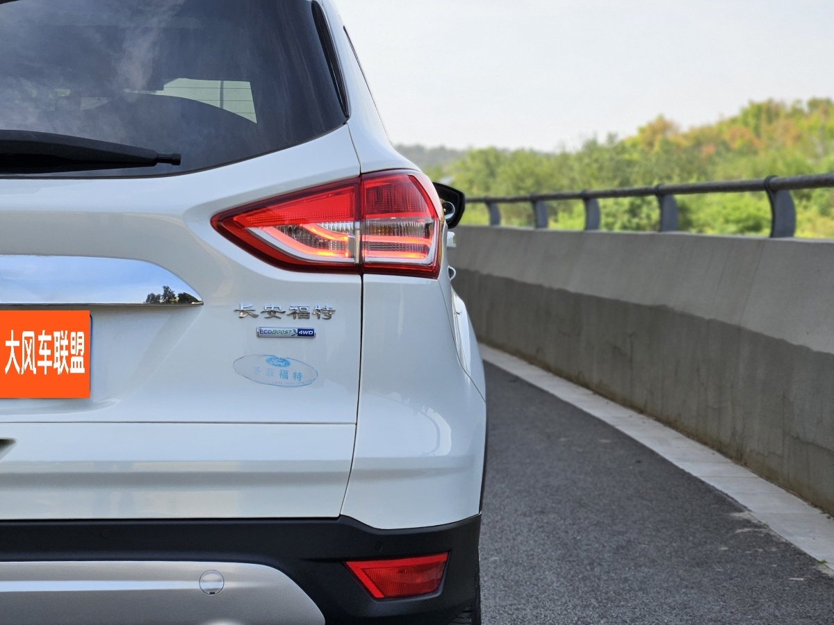 福特 翼虎  2013款 1.6L GTDi 四驅(qū)精英型圖片