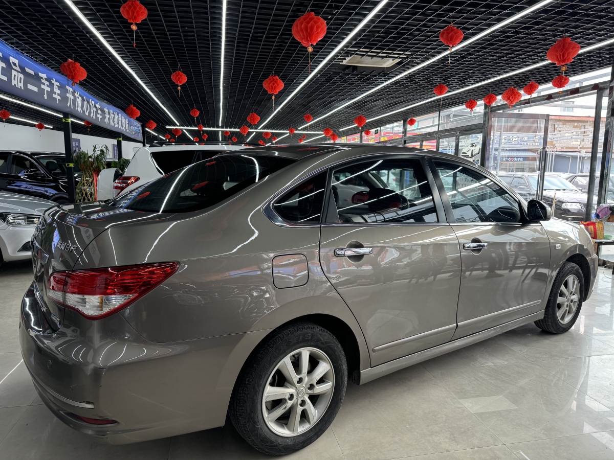 日產(chǎn) 軒逸  2019款 經(jīng)典 1.6XE+ CVT智聯(lián)領(lǐng)先版圖片