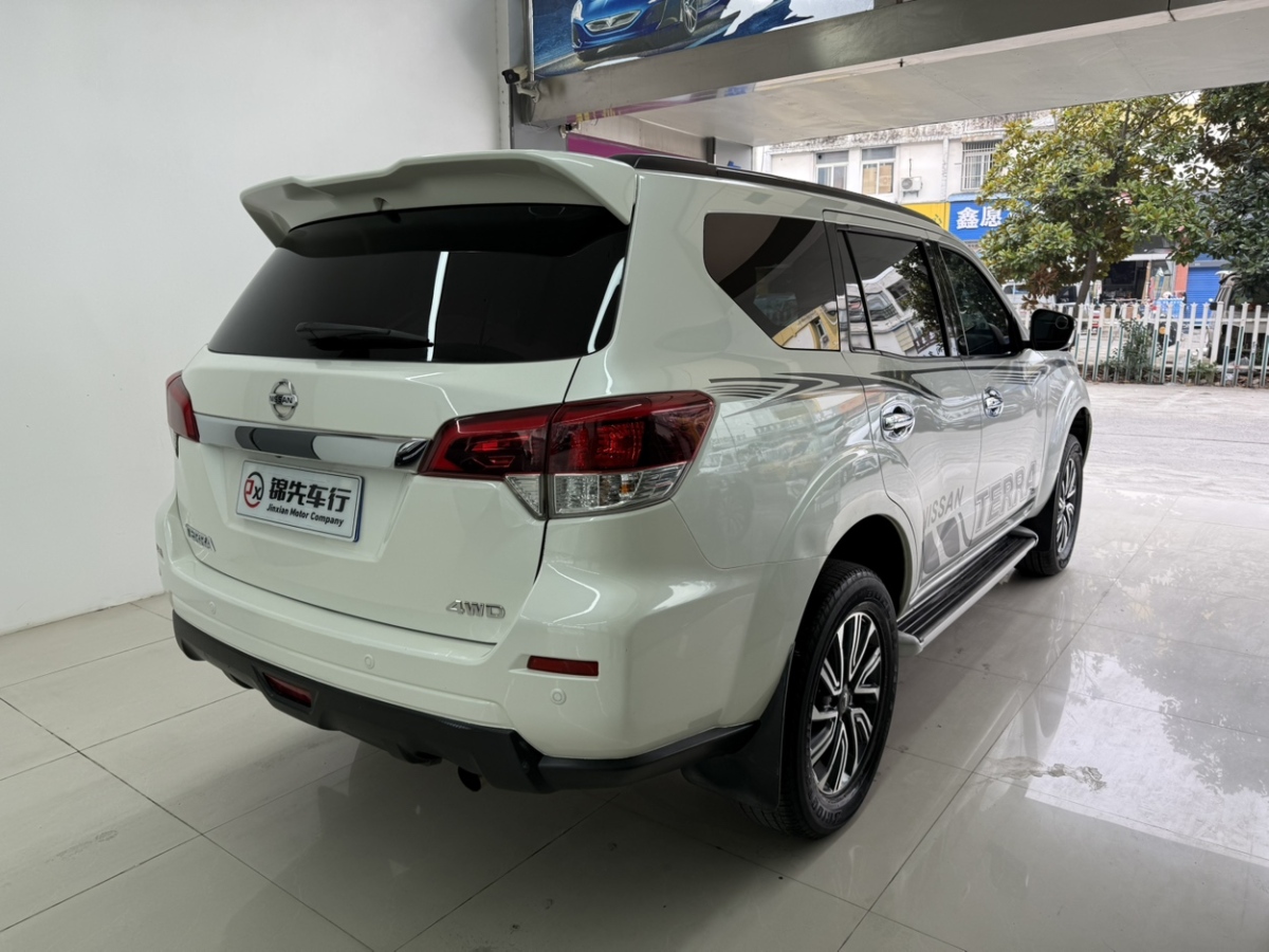 日產(chǎn) 途達(dá)  2018款 2.5L 自動四驅(qū)豪華版圖片