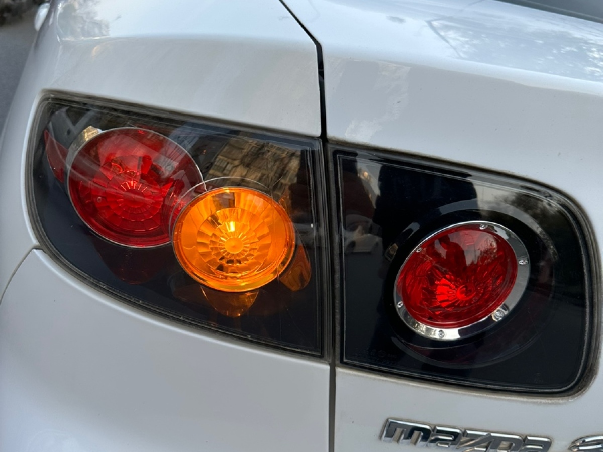 2013年08月马自达 马自达3  2012款 1.6L 手动经典标准型