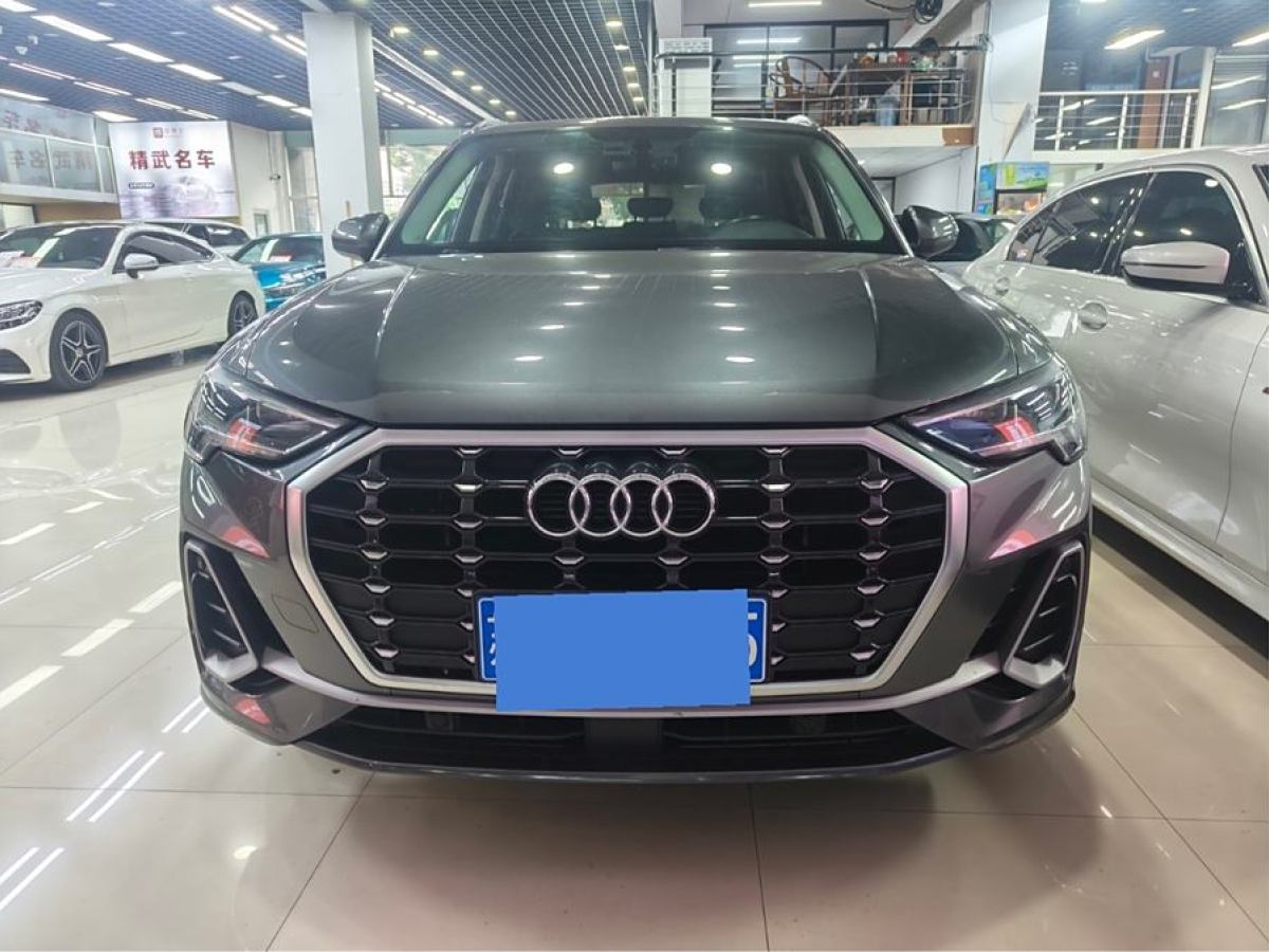 奧迪 奧迪Q3  2019款  35 TFSI 進(jìn)取動(dòng)感型圖片