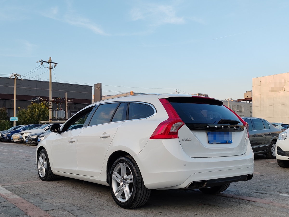 沃爾沃 V60  2015款 T5 智雅版圖片