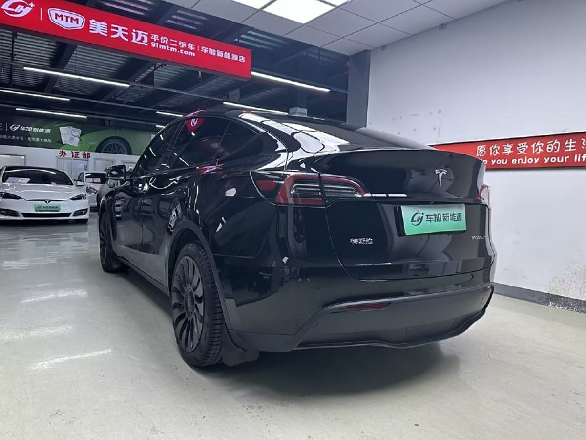 特斯拉 Model 3  2022款 后輪驅(qū)動版圖片