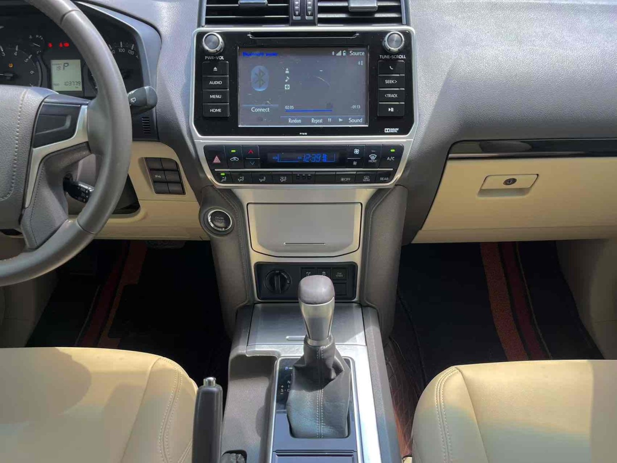 豐田 普拉多  2010款 4.0L 中東版 中配圖片