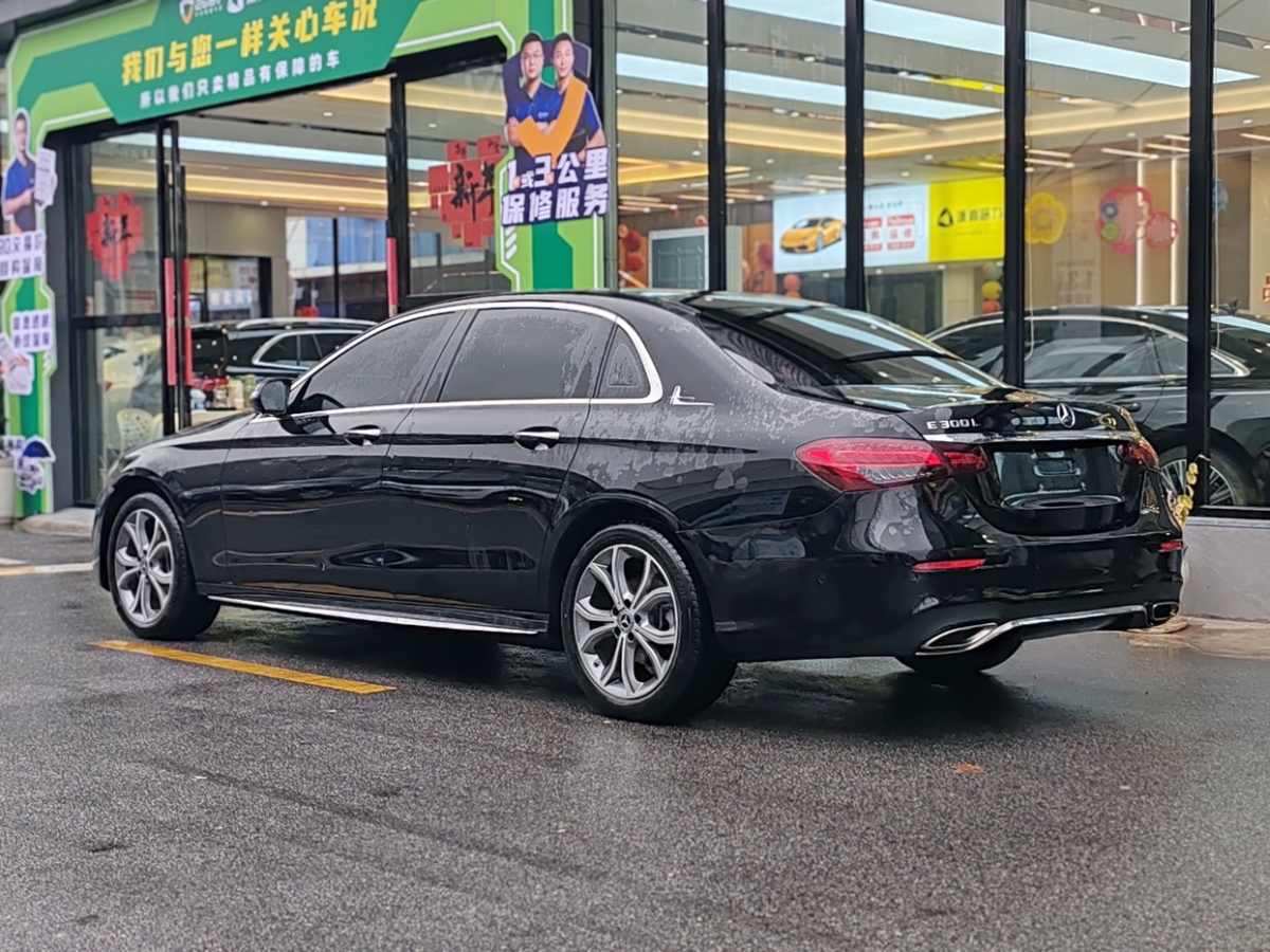 奔馳 奔馳E級  2021款 E 300 L 尊貴運動型圖片