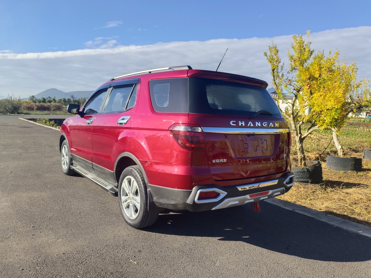 長(zhǎng)安歐尚 CX70  2018款 改款 1.6L 手動(dòng)致尊型圖片