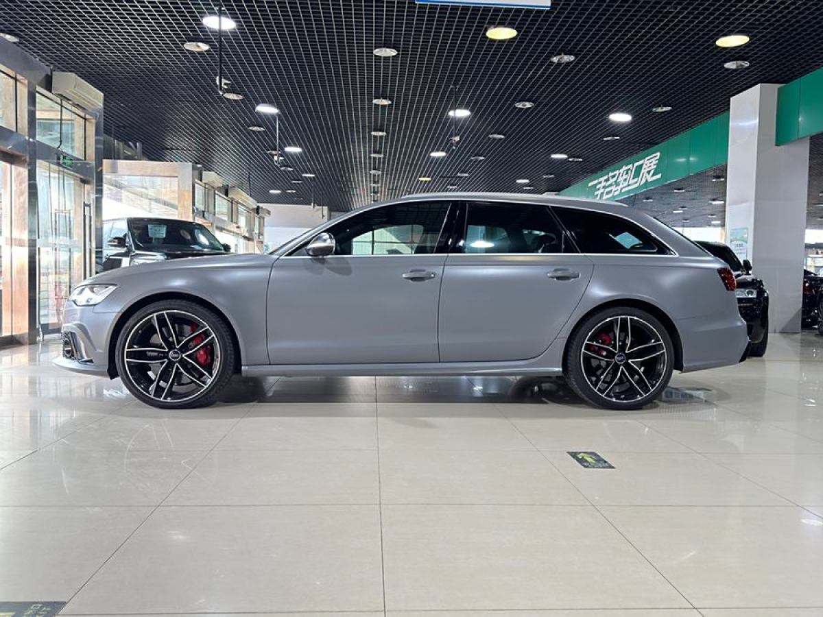 奧迪 奧迪RS 6  2018款 RS 6 4.0T Avant尊享運(yùn)動(dòng)限量版圖片