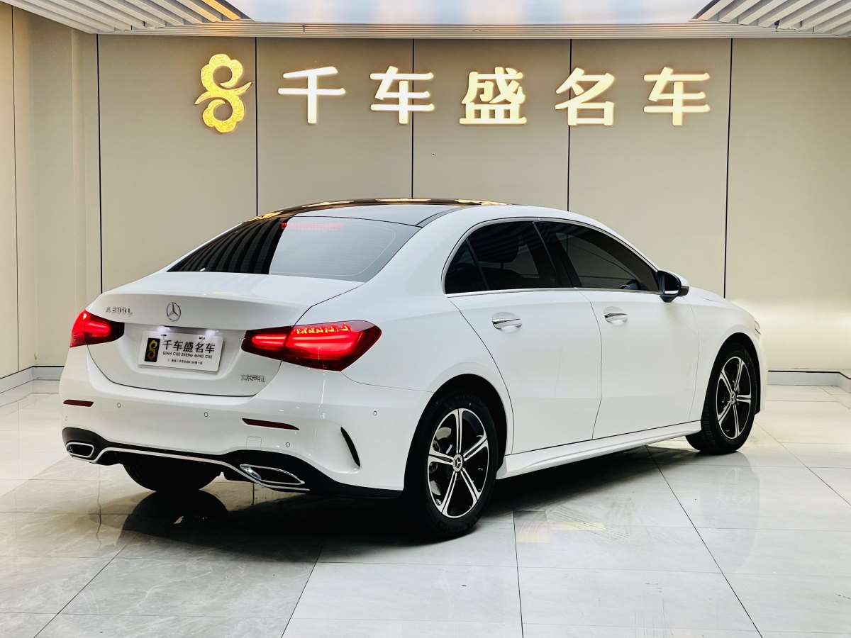 奔馳 奔馳A級(jí)  2023款 A 200 L 時(shí)尚型圖片