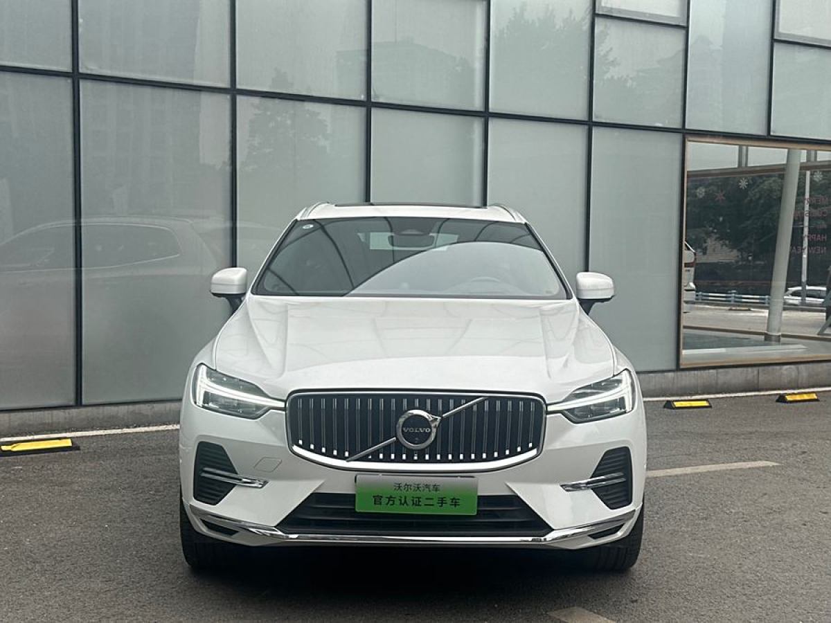 沃爾沃 XC60新能源  2024款 T8 插電混動(dòng) 長(zhǎng)續(xù)航四驅(qū)智雅豪華版圖片