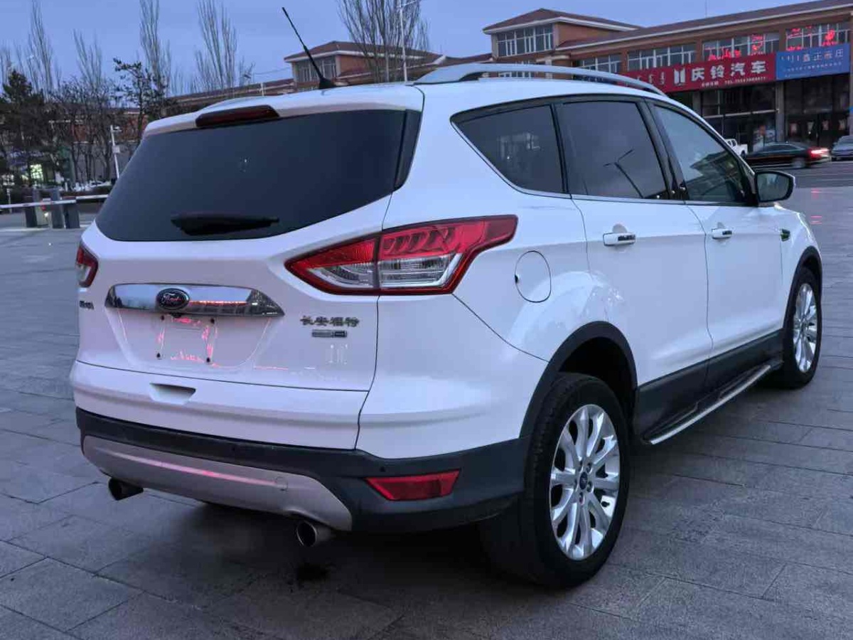 福特 翼虎  2015款 2.0L GTDi 四驅(qū)精英型圖片