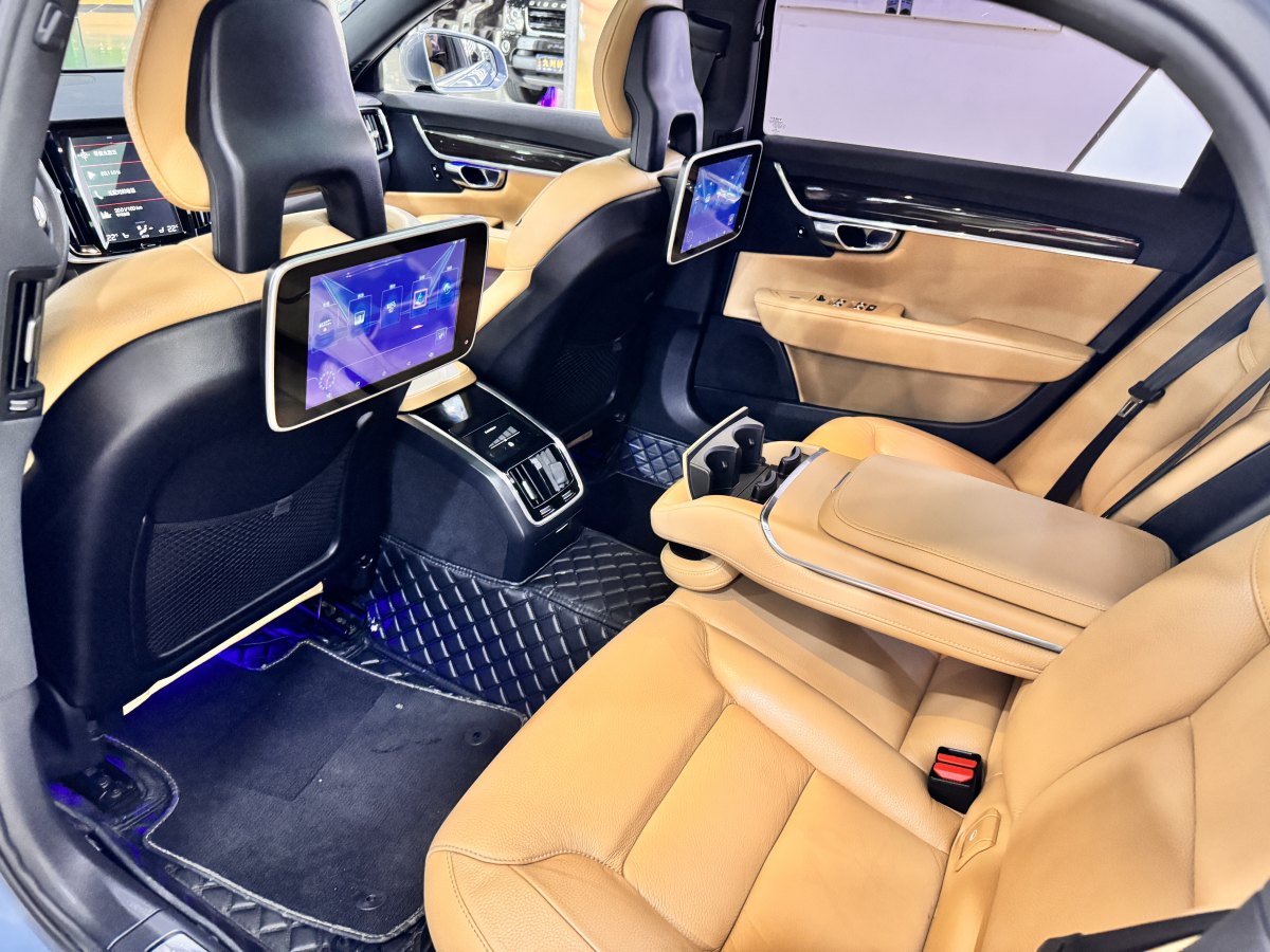 沃爾沃 S90  2018款 T4 智遠(yuǎn)版圖片