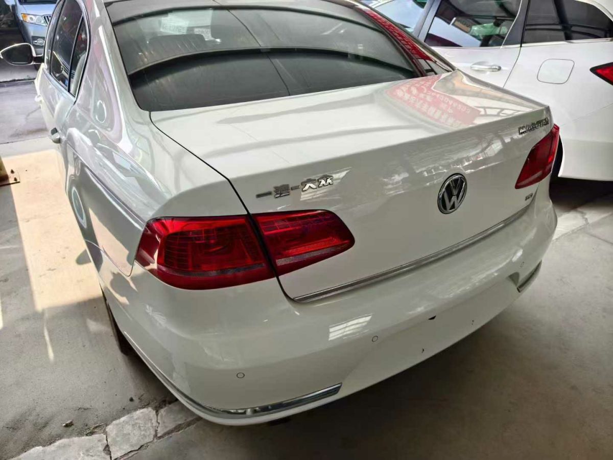 大眾 邁騰  2012款 1.8 TSI 改款領(lǐng)先版圖片