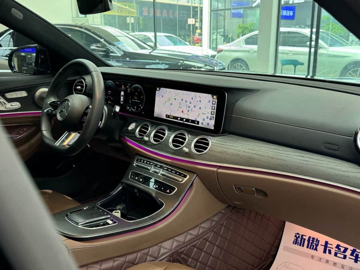 奔馳 奔馳E級  2023款 改款 E 300 L 運(yùn)動時尚型圖片