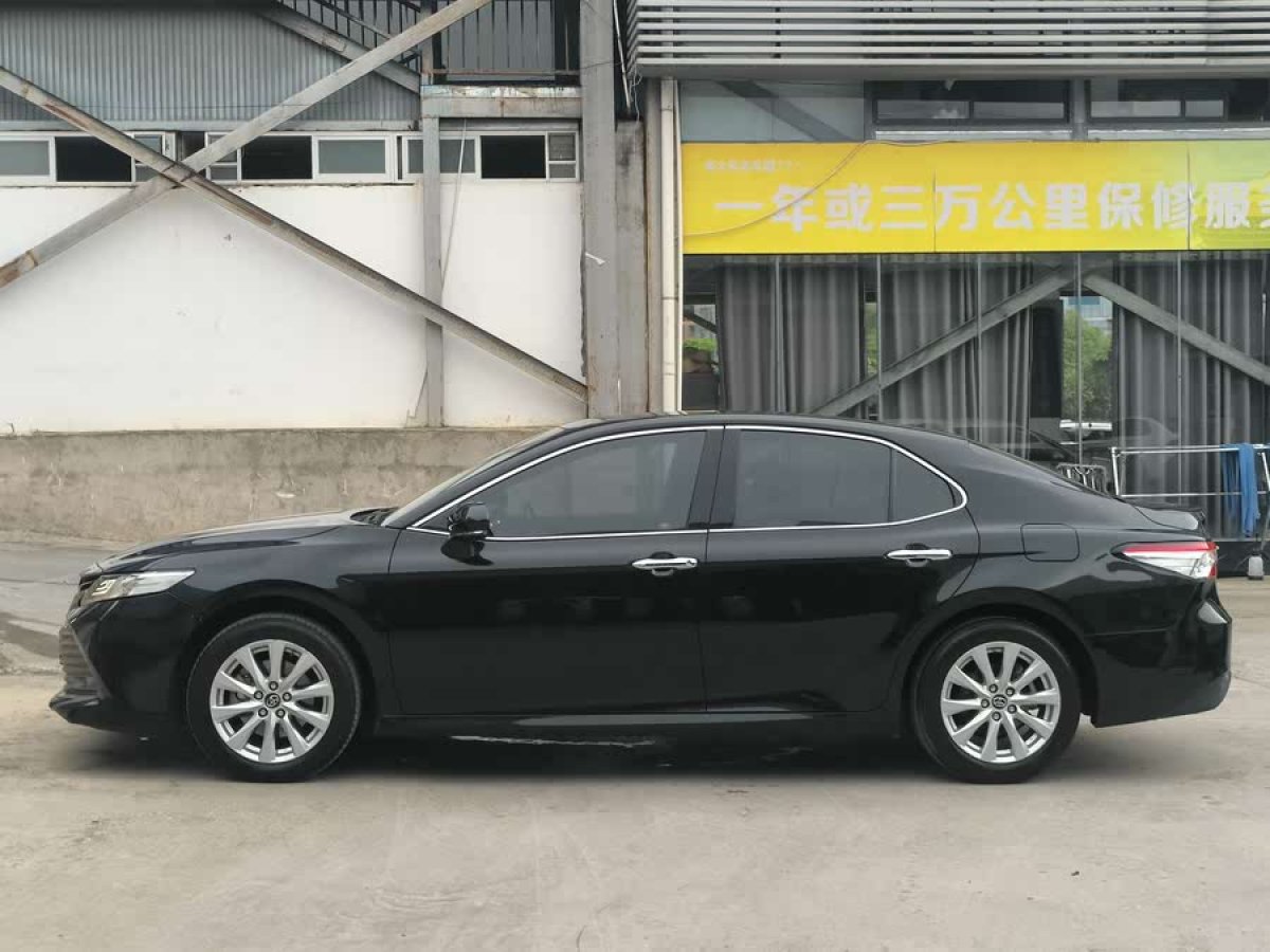 豐田 凱美瑞  2019款 改款 2.0G 豪華版圖片
