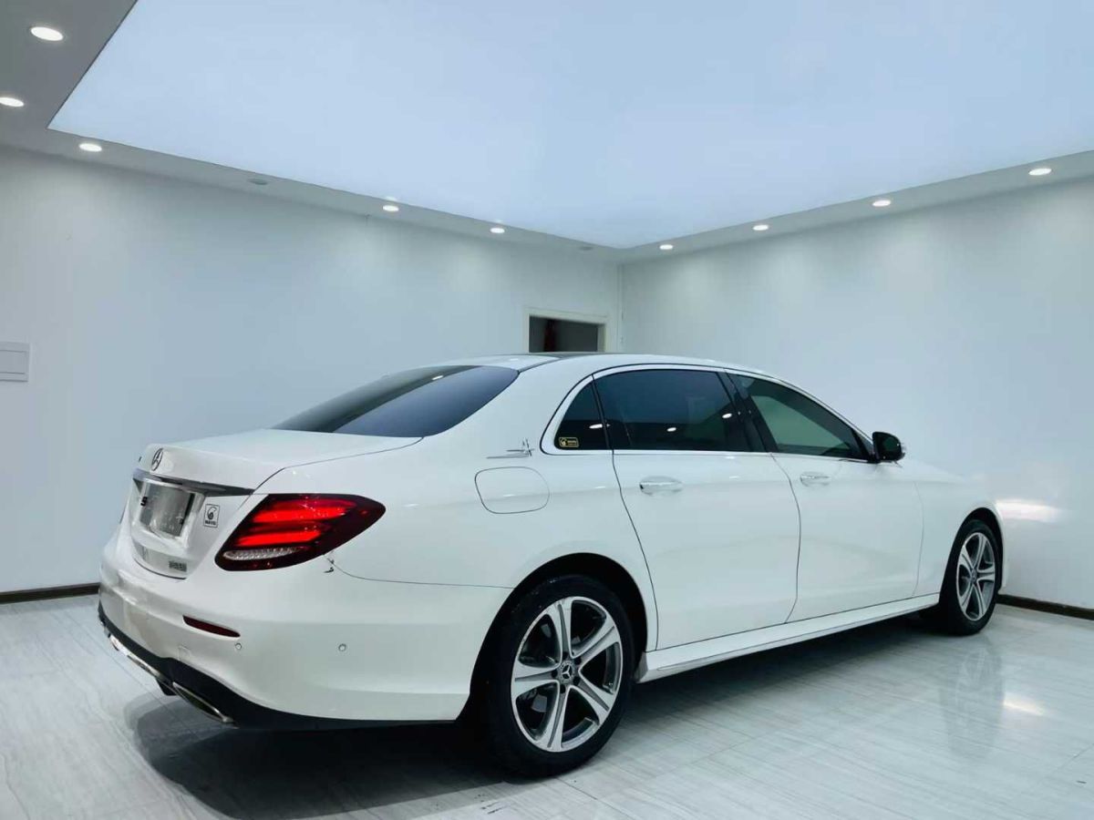 奔馳 奔馳E級  2019款 E 350 L 運(yùn)動型 4MATIC圖片