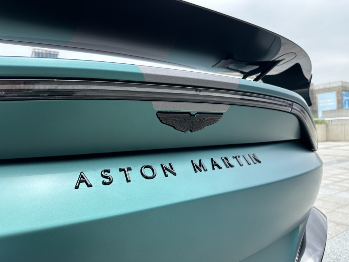 阿斯顿·马丁 V8 Vantage  2023款 4.0T V8 F1 Edition Coupe图片