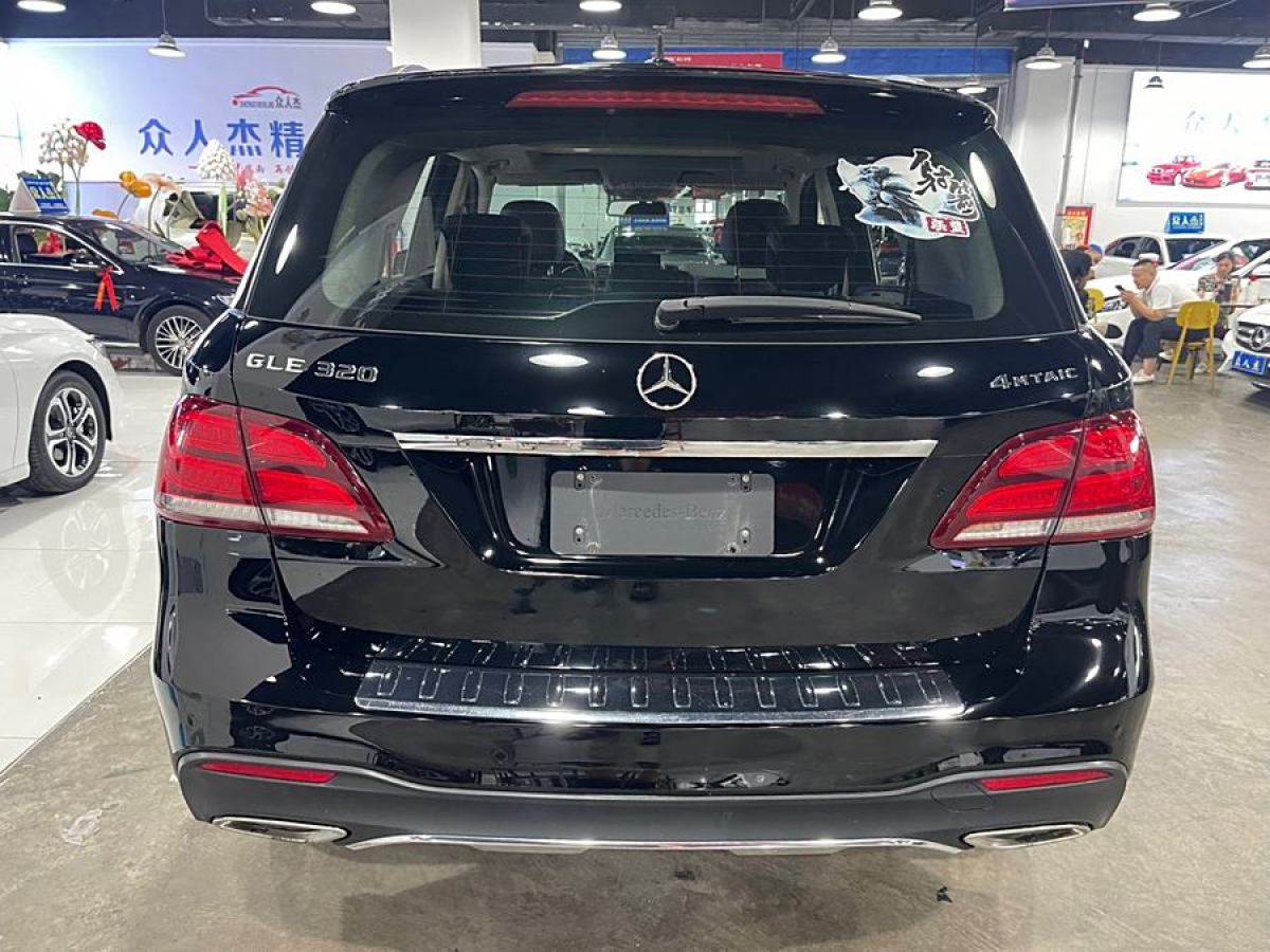 奔馳 奔馳GLE  2016款 GLE 320 4MATIC 動(dòng)感型圖片