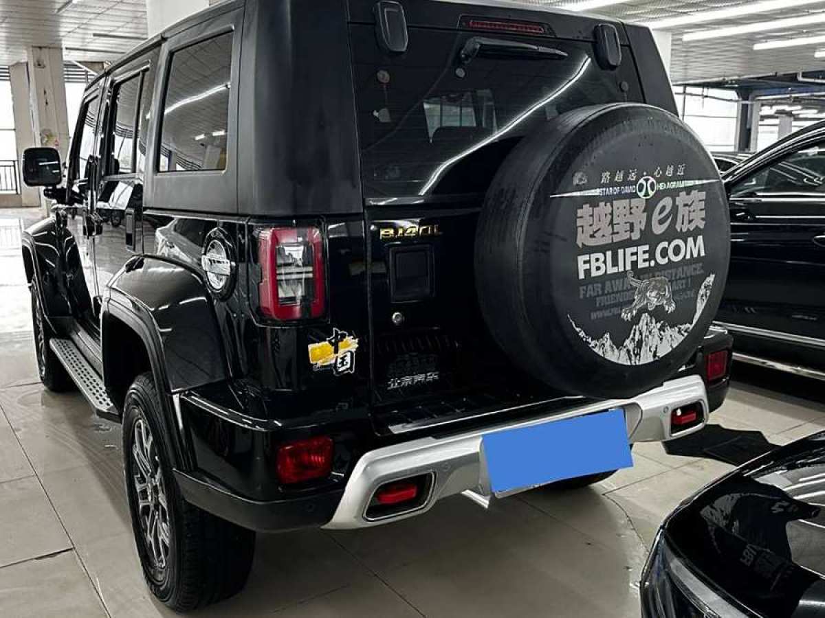 北京 BJ40  2019款 改款 2.0T 自動四驅(qū)城市獵人版尊享型 國V圖片