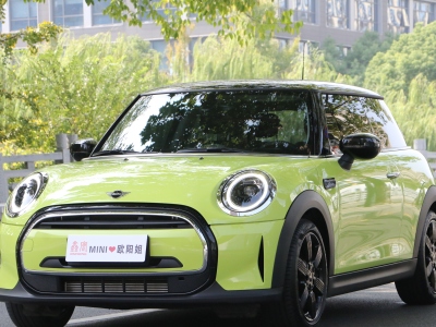 2023年8月 MINI MINI 改款 1.5T COOPER 艺术家图片