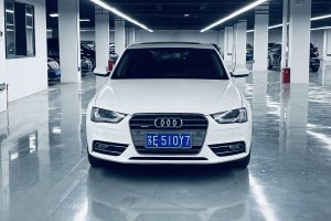 奥迪A4L 奥迪 40 TFSI quattro个性运动型