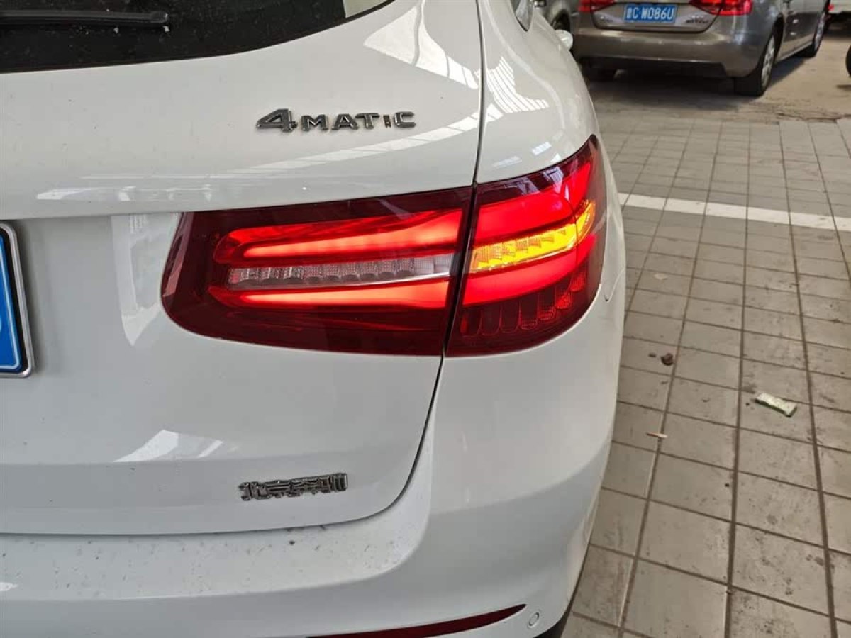 奔馳 奔馳GLC  2017款 GLC 260 4MATIC 動感型圖片