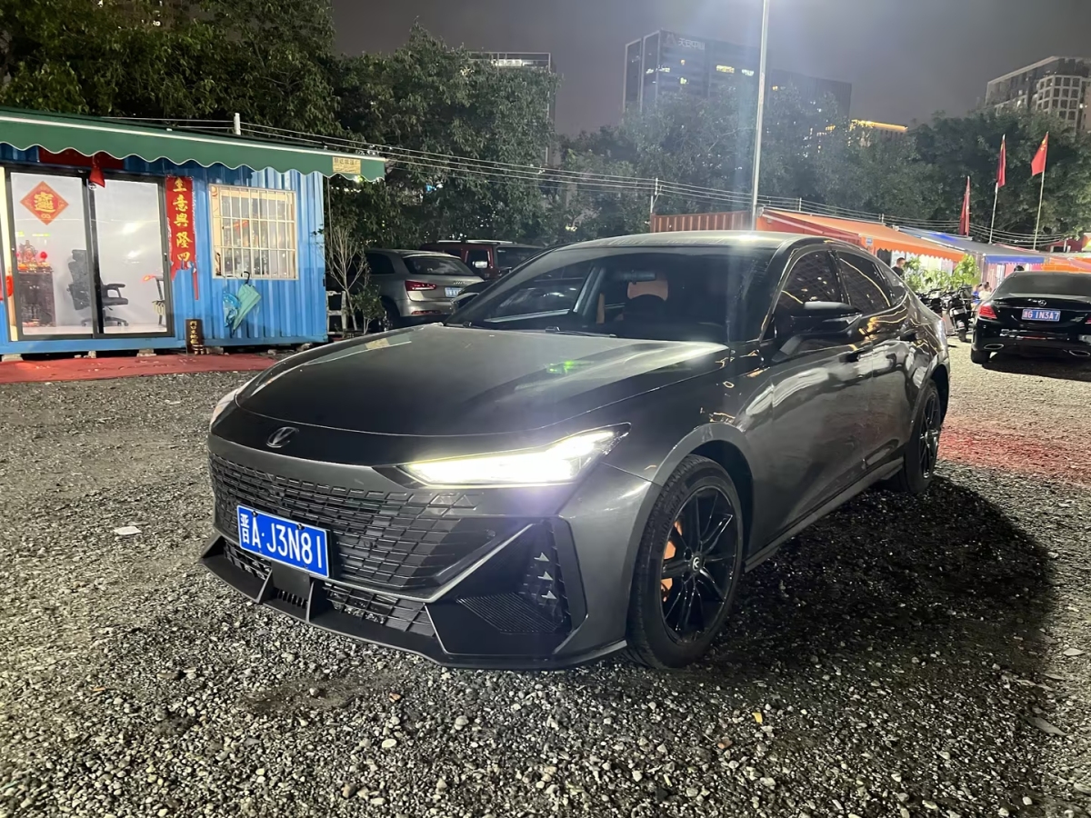 2022年9月長(zhǎng)安 長(zhǎng)安UNI-V  2022款 1.5T 尊貴型