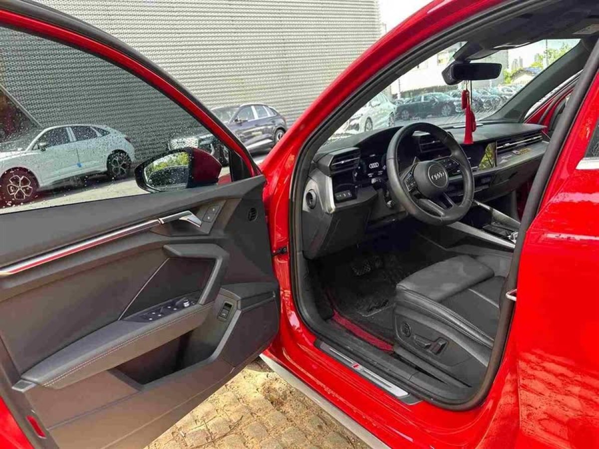 奧迪 奧迪A3  2021款 Sportback 35 TFSI 時(shí)尚運(yùn)動(dòng)型圖片