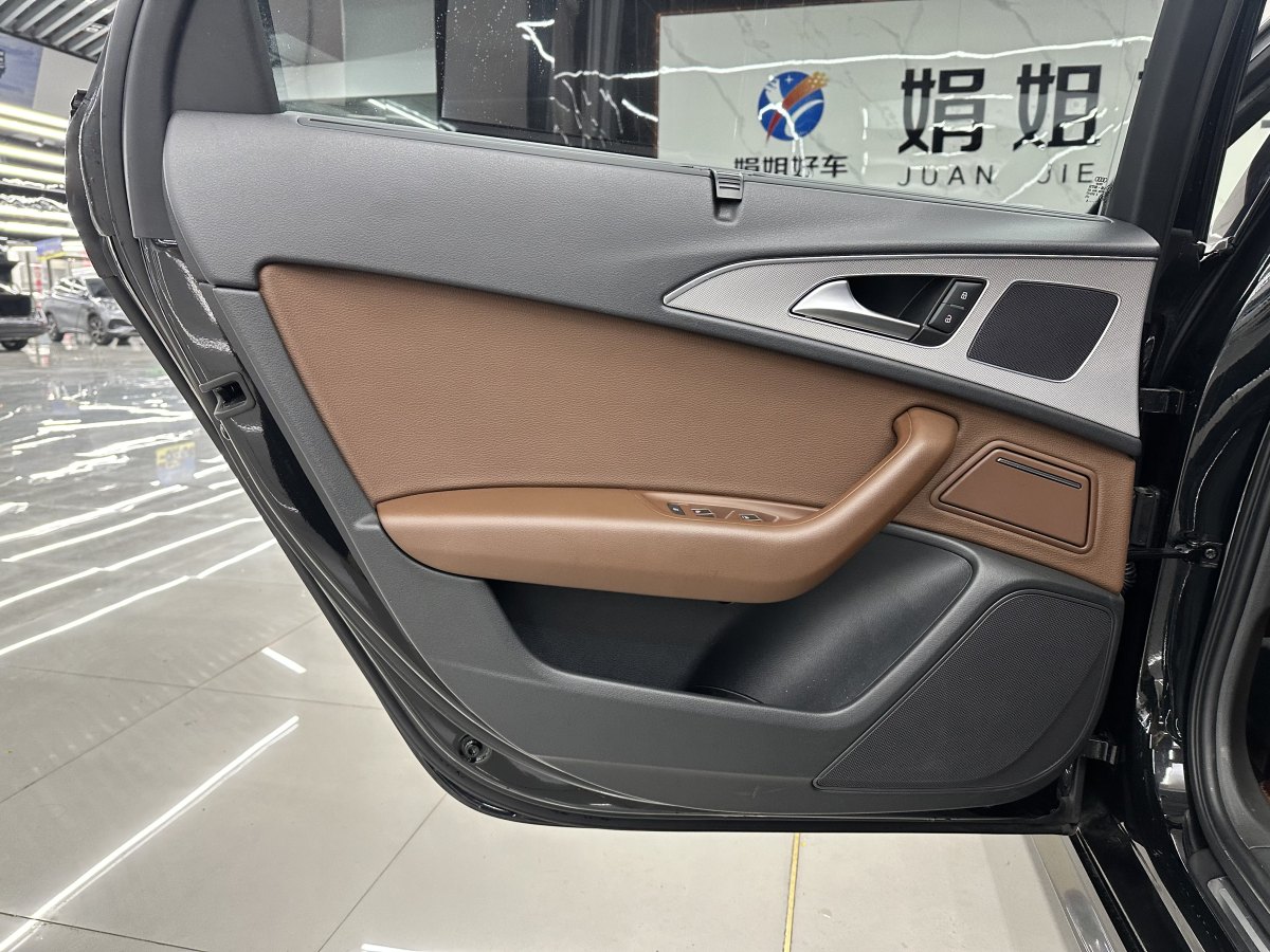 奧迪 奧迪A4L  2018款 30周年年型 45 TFSI quattro 運(yùn)動(dòng)型圖片
