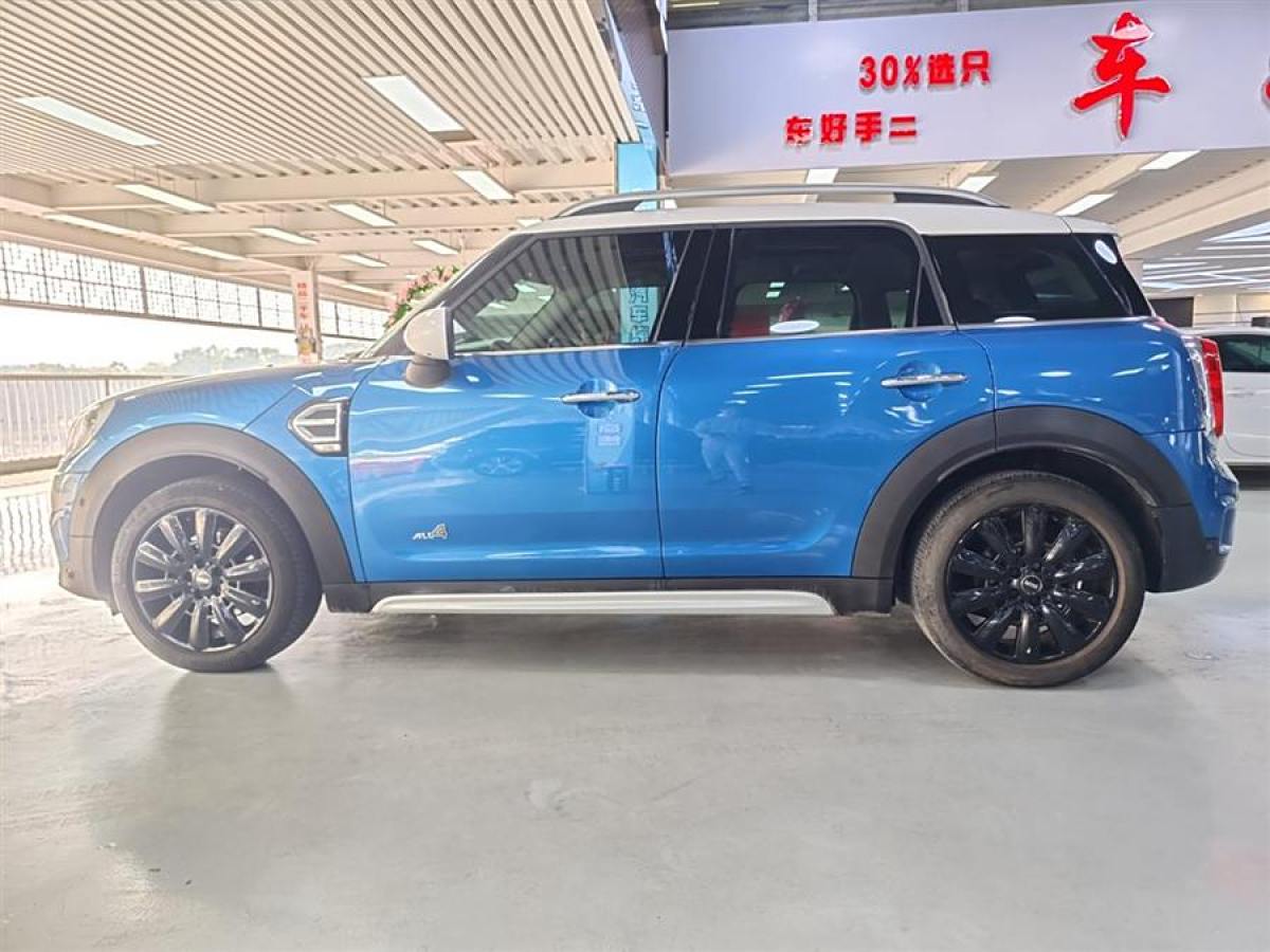 MINI COUNTRYMAN  2018款 1.5T COOPER ALL4 藝術(shù)家圖片