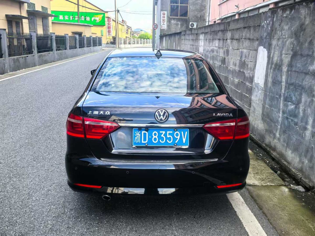 大眾 朗逸  2013款 1.4TSI DSG豪華導(dǎo)航版圖片