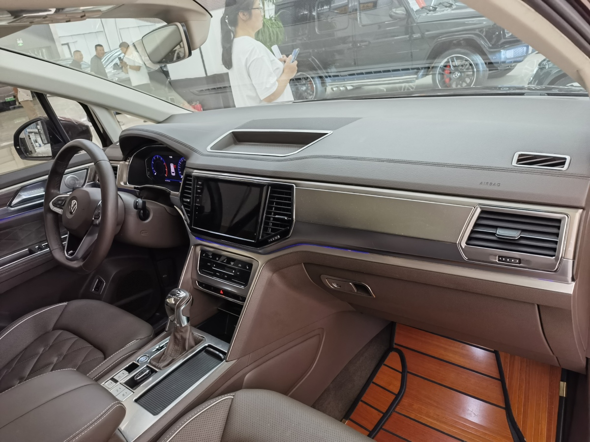 2022年1月大眾 威然  2023款 改款 380TSI 尊貴版