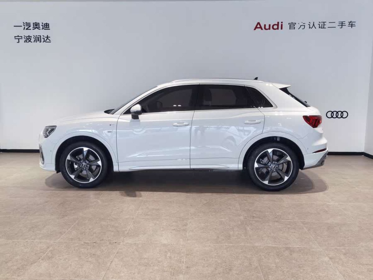 奧迪 奧迪Q3  2022款 35 TFSI 時尚動感型圖片