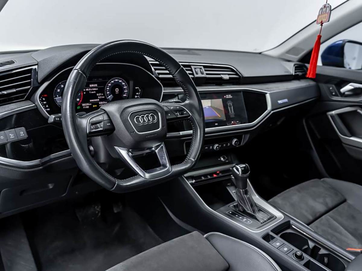 2020年5月奧迪 奧迪Q3  2019款  40 TFSI 時尚動感型