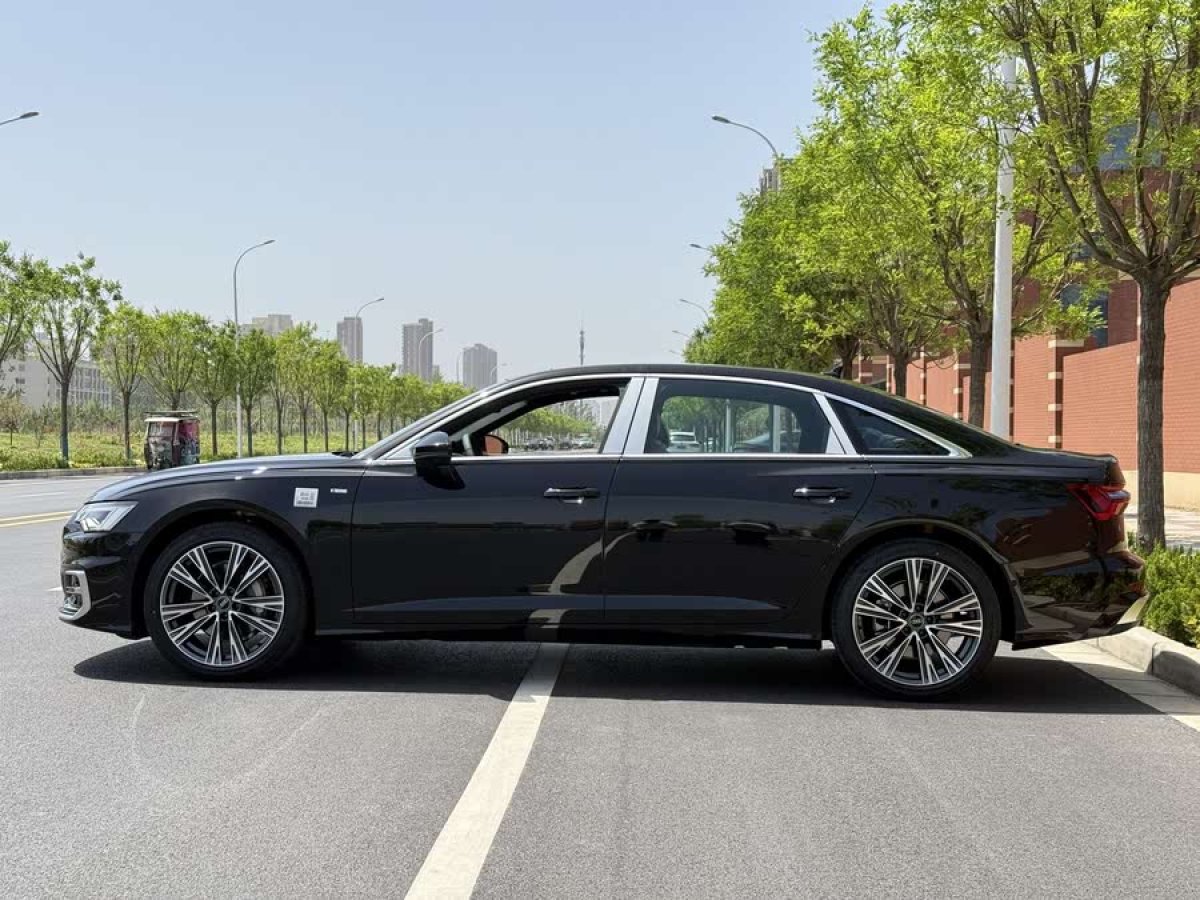 奧迪 奧迪A6L  2025款 45 TFSI quattro 臻選動感型圖片