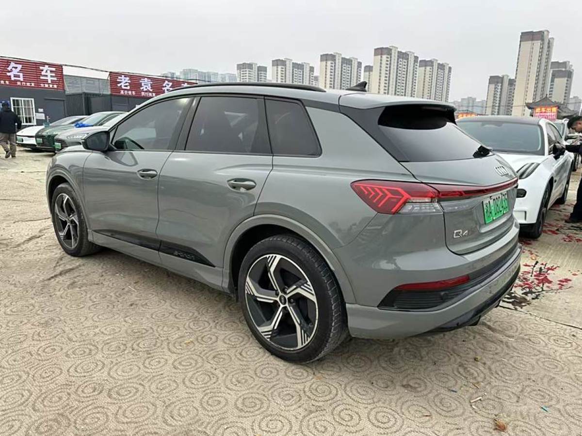 奧迪 奧迪Q4 e-tron  2023款 40 e-tron 創(chuàng)境曜夜版圖片