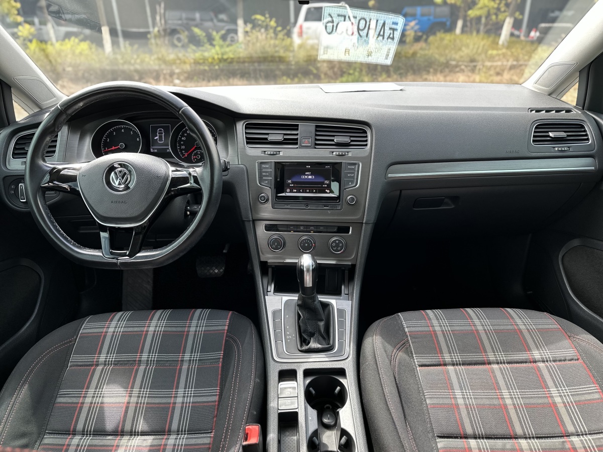 大眾 高爾夫  2016款 230TSI 自動(dòng)舒適型圖片