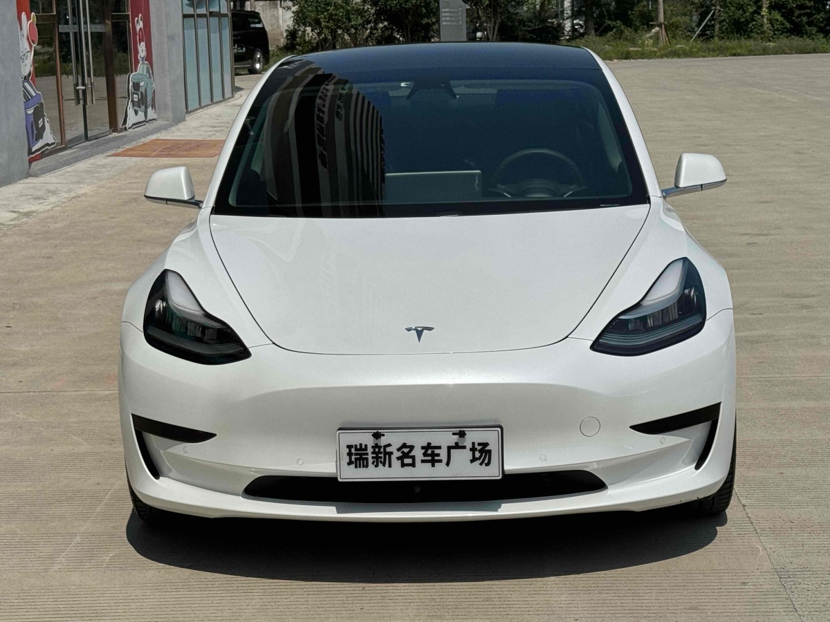 2020年12月特斯拉 Model Y  2020款 改款 標(biāo)準(zhǔn)續(xù)航后驅(qū)升級(jí)版