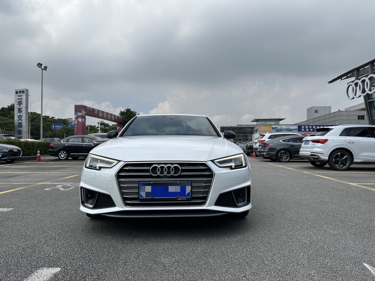 奧迪 奧迪A4L  2019款 45 TFSI quattro 運(yùn)動(dòng)型 國VI圖片