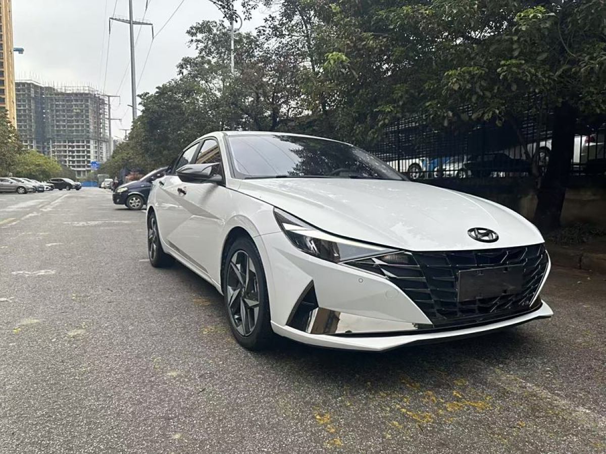 現(xiàn)代 伊蘭特  2021款 1.5L LUX尊貴版圖片