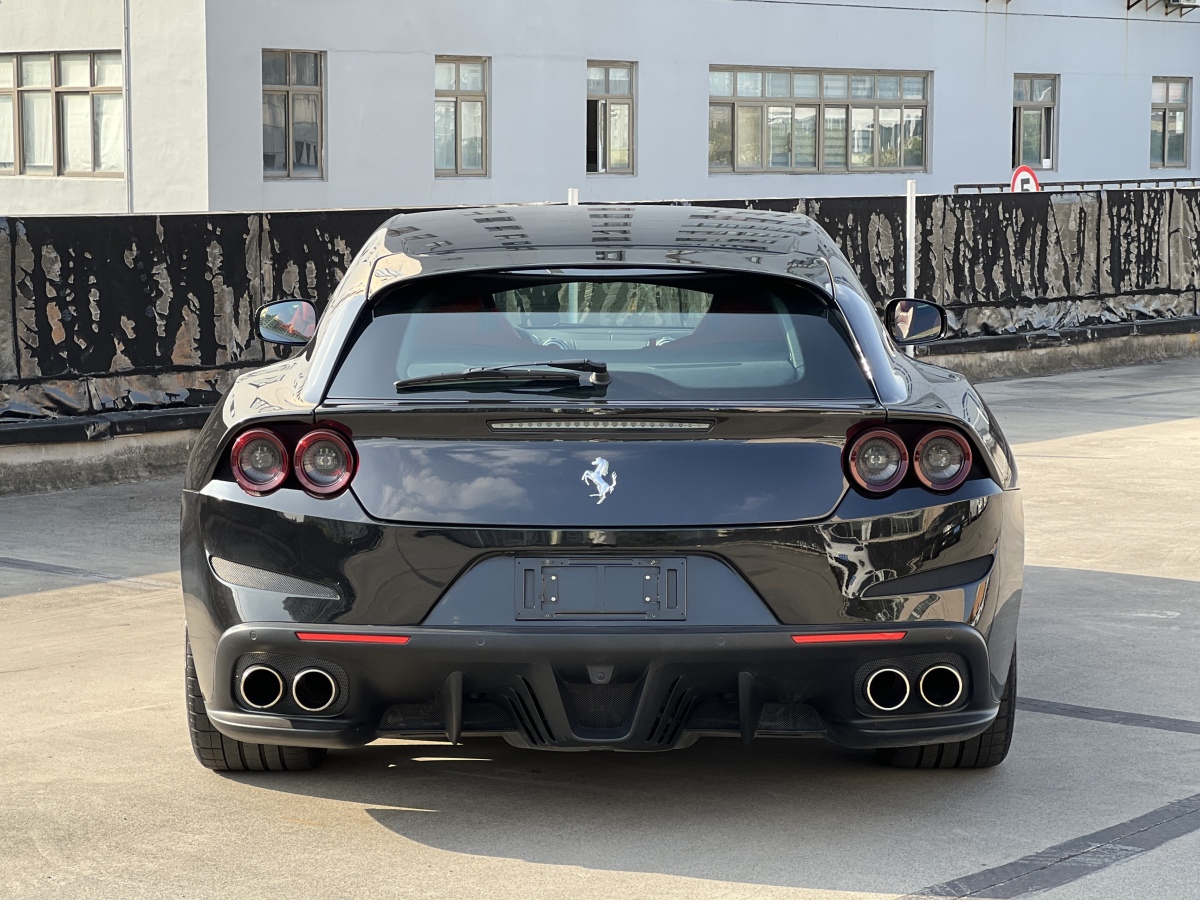 法拉利 gtc4lusso 2017款 3.9t v8圖片