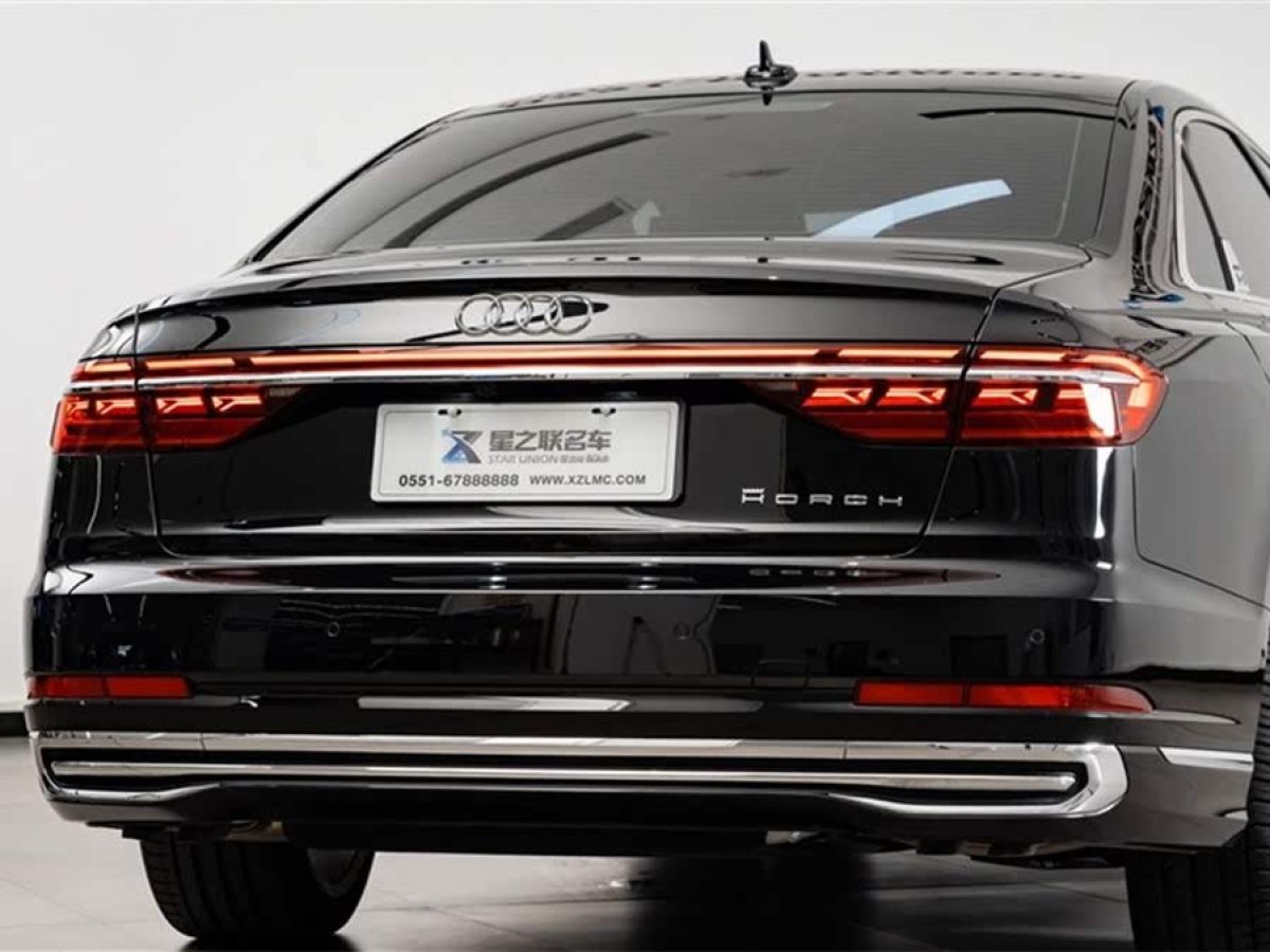 奧迪 奧迪A8  2022款 A8L Horch創(chuàng)始人版 傳奇型圖片