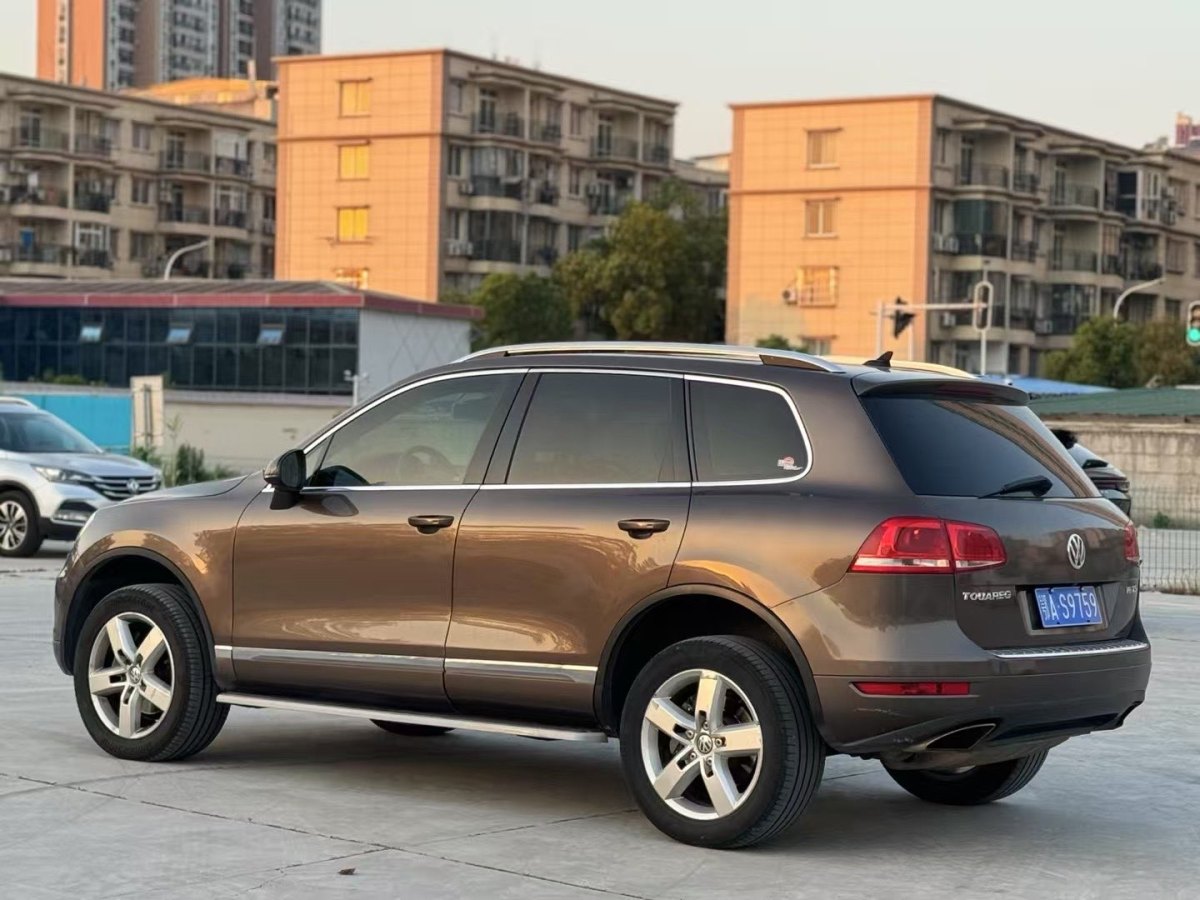 大眾 途銳  2011款 3.0TSI 標(biāo)配型圖片